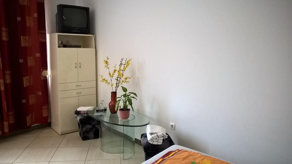 Kazinczy Apartment Kecskemet Bilik gambar