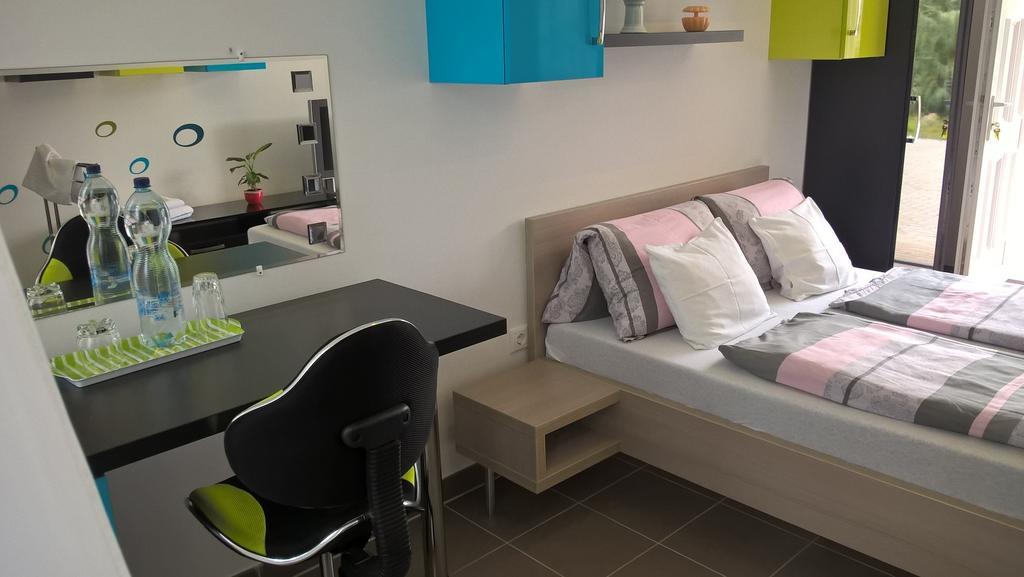 Kazinczy Apartment Kecskemet Bilik gambar